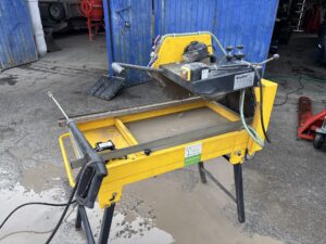 Schneidtisch für Pflastersteine