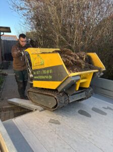 Selbstfahrender Dumper